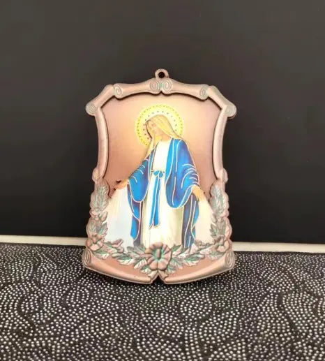 Wooden Trinket Icon Ornament