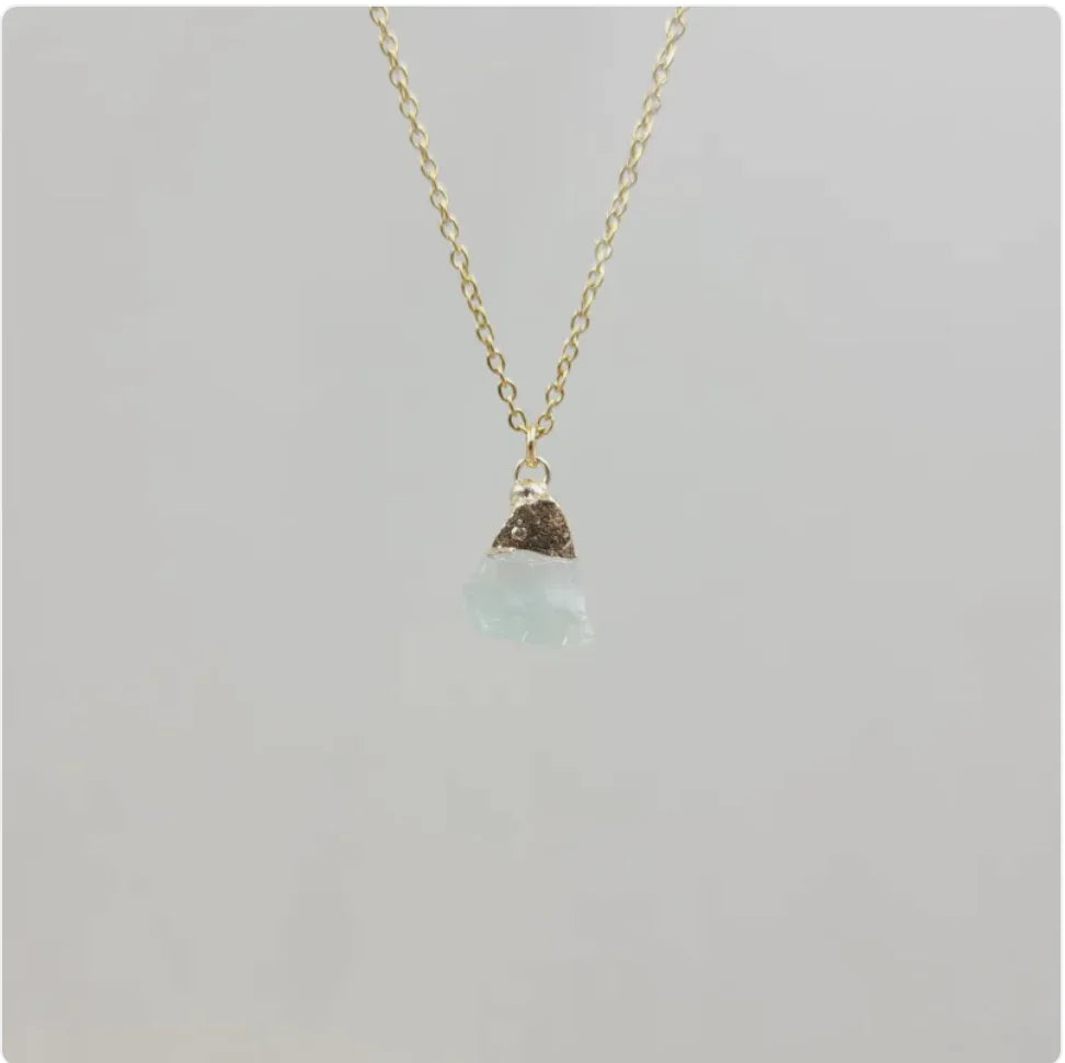 Natural Crystal Pendant Necklace with Stainless Steel Chain